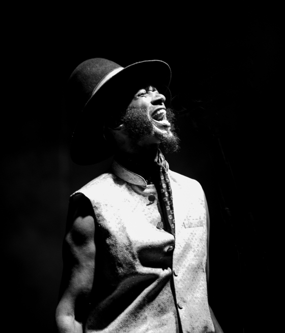 ANTASTIC NEGRITO